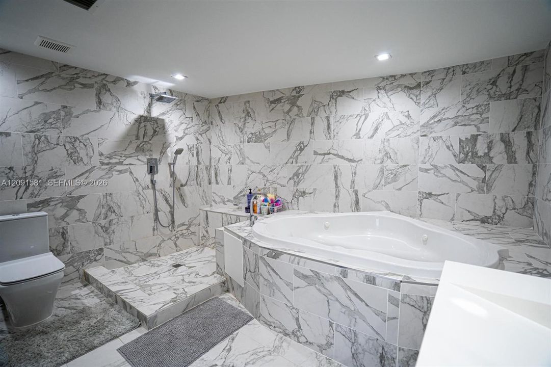 For Rent: $6,500 (2 beds, 2 baths, 1782 Square Feet)