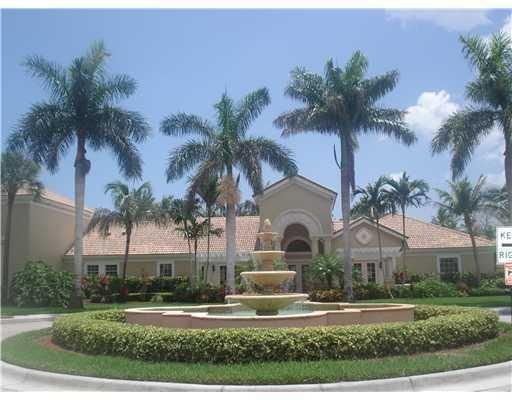 Lighthouse cove outside clubhouse