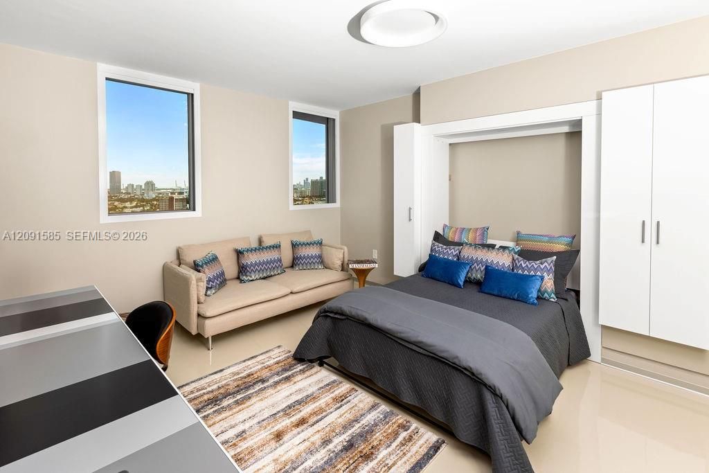 En Venta: $5,100,000 (3 camas, 3 baños, 2354 Pies cuadrados)