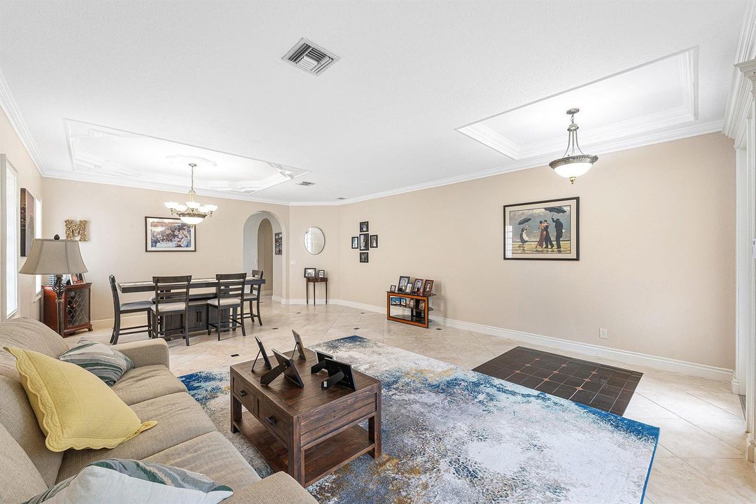 008-310VeniceBoulevard-RoyalPalmBeach-FL