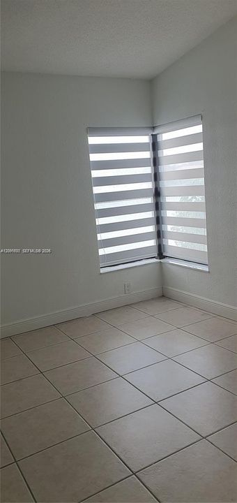 В аренду: $2,500 (2 спален, 1 ванн, 845 Квадратных фут)