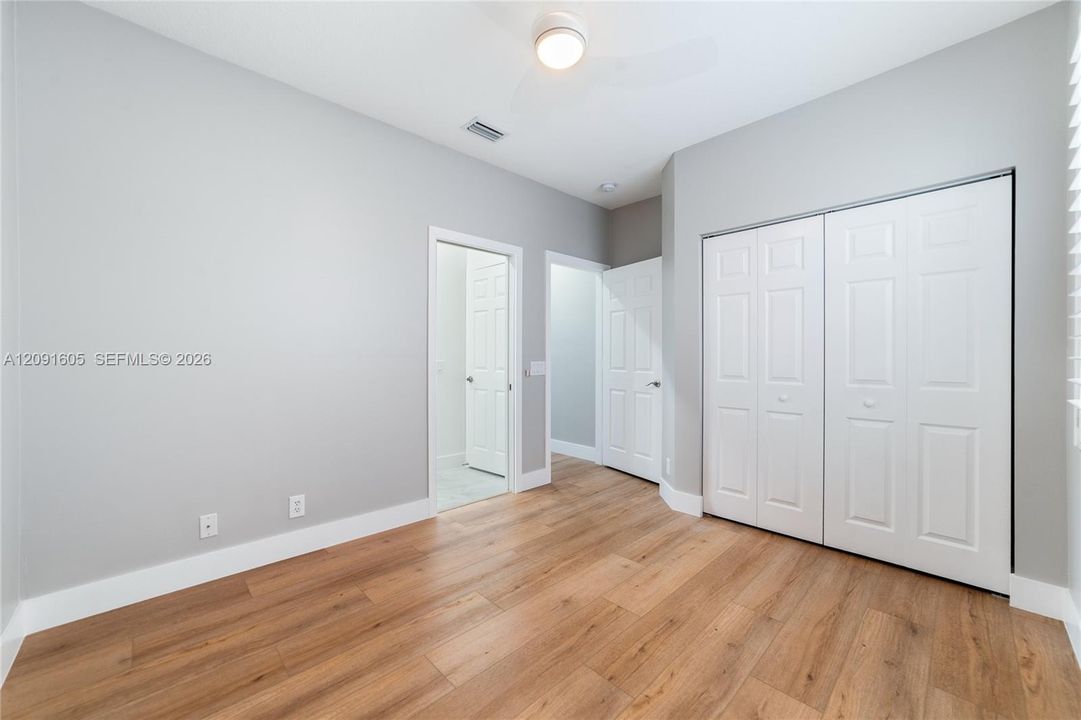 En Venta: $1,500,000 (5 camas, 4 baños, 3336 Pies cuadrados)