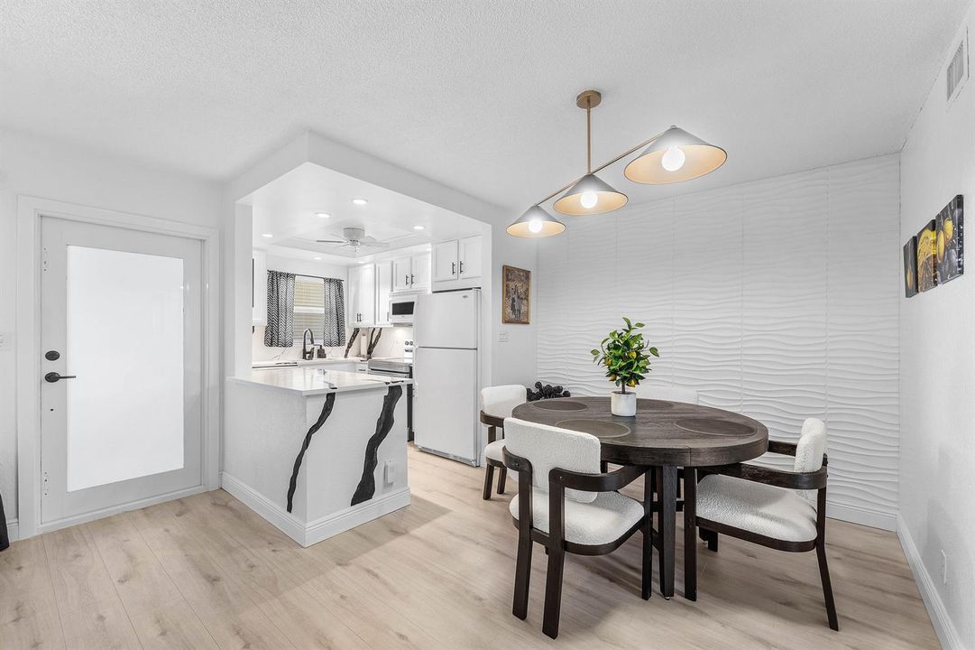 005-806Southeast7thStreet-408-DeerfieldB