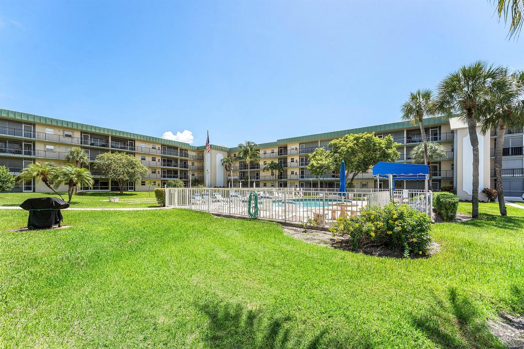 026-806Southeast7thStreet-408-DeerfieldB