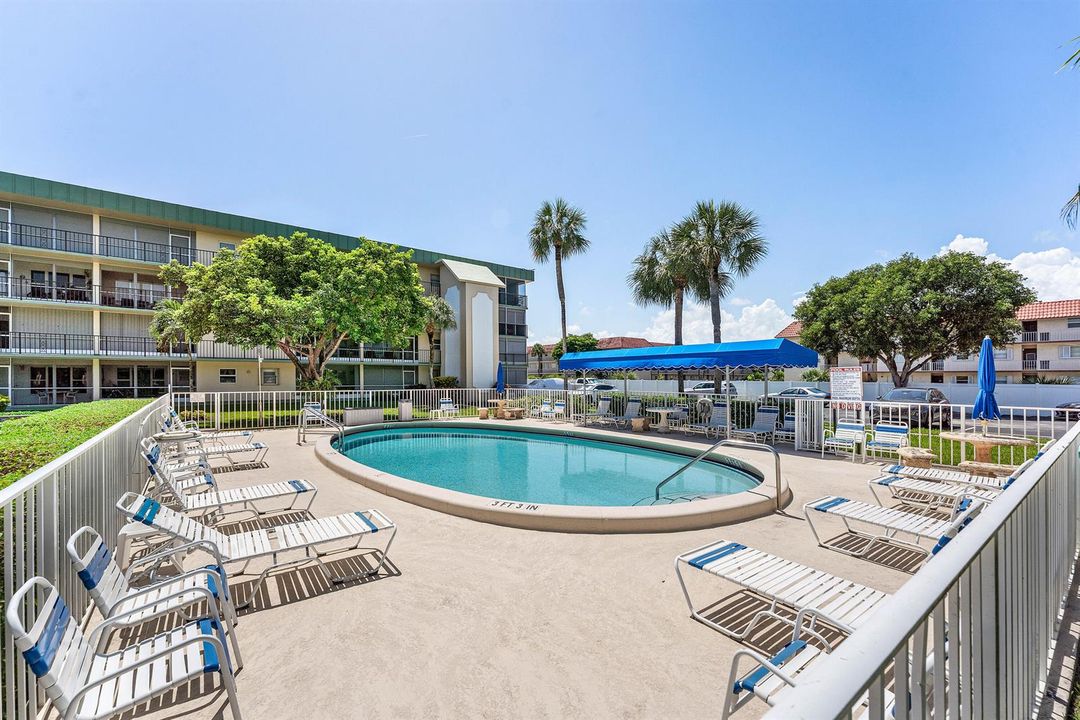025-806Southeast7thStreet-408-DeerfieldB