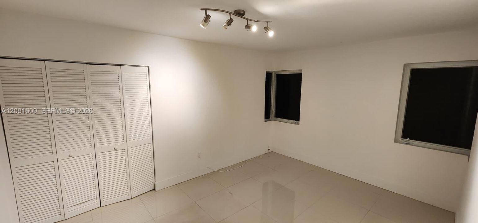For Rent: $6,600 (4 beds, 3 baths, 1960 Square Feet)