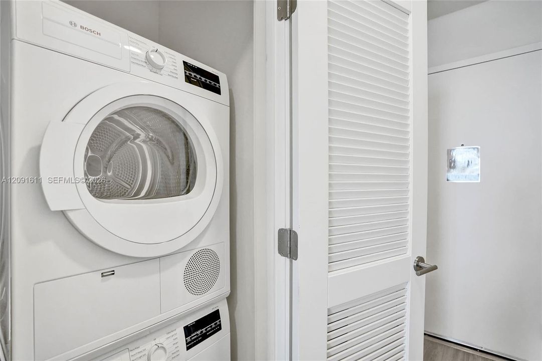В аренду: $3,500 (1 спален, 1 ванн, 412 Квадратных фут)