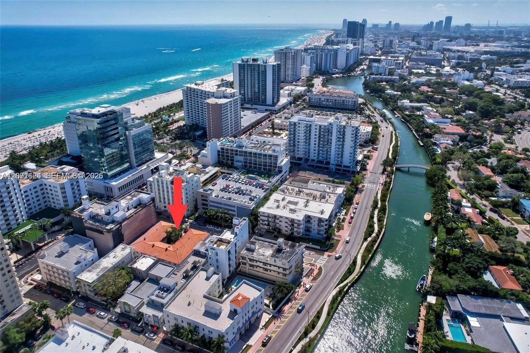 For Rent: $1,800 (1 beds, 1 baths, 438 Square Feet)
