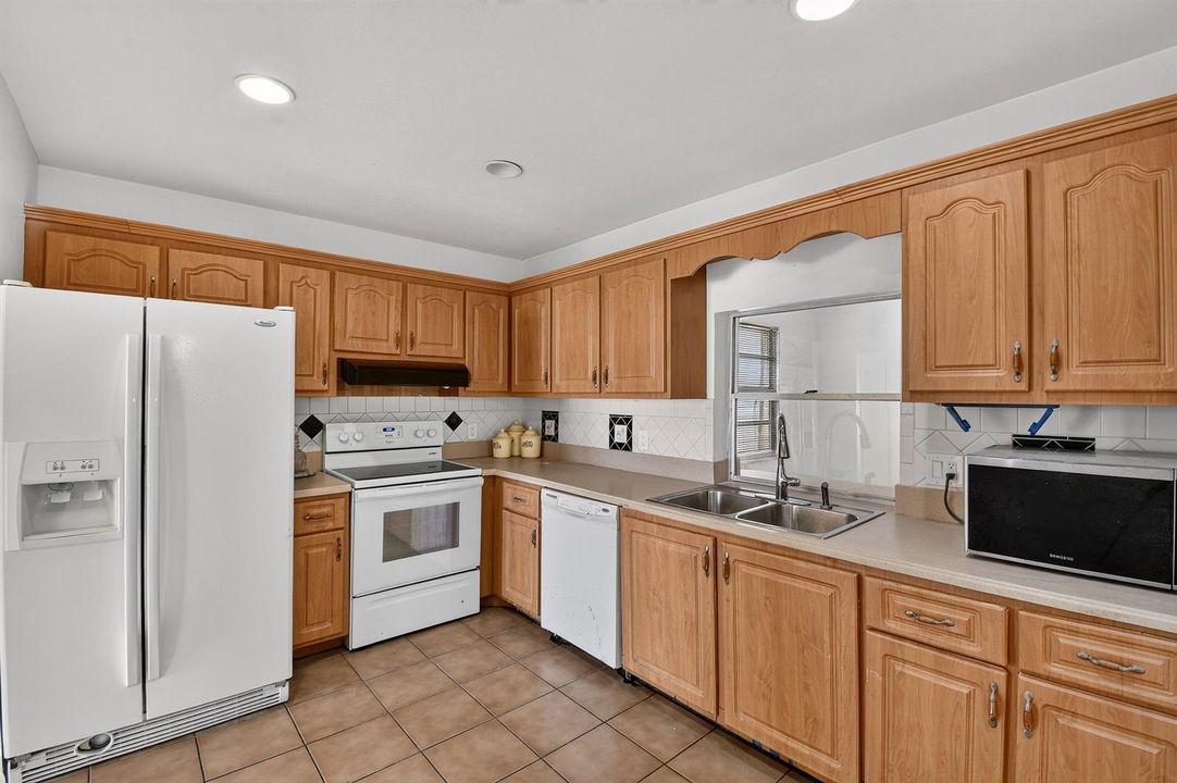 1102WestchesterDrE(17)