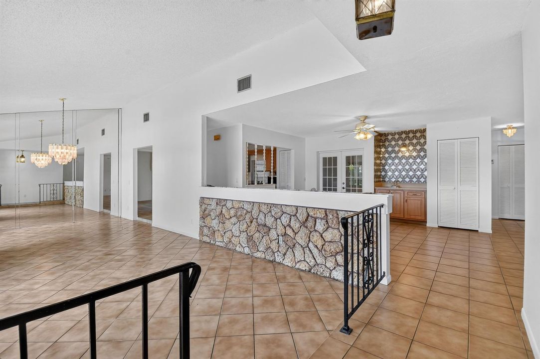 1102WestchesterDrE(9)