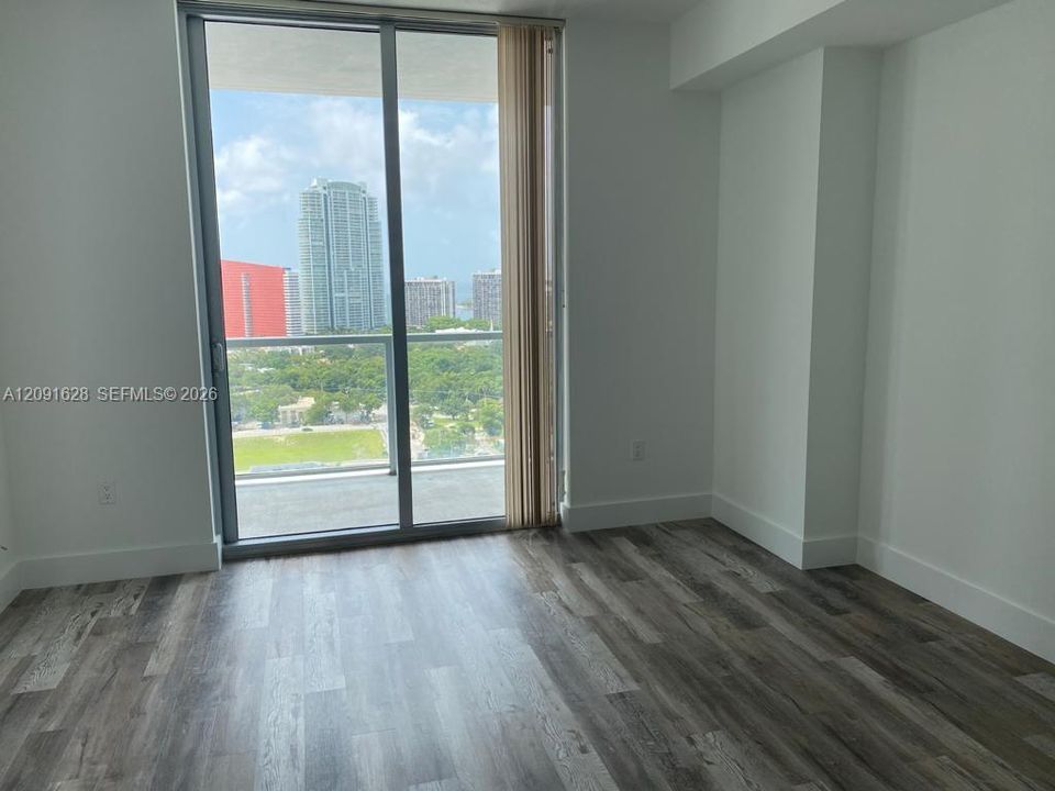For Rent: $4,000 (2 beds, 2 baths, 1013 Square Feet)