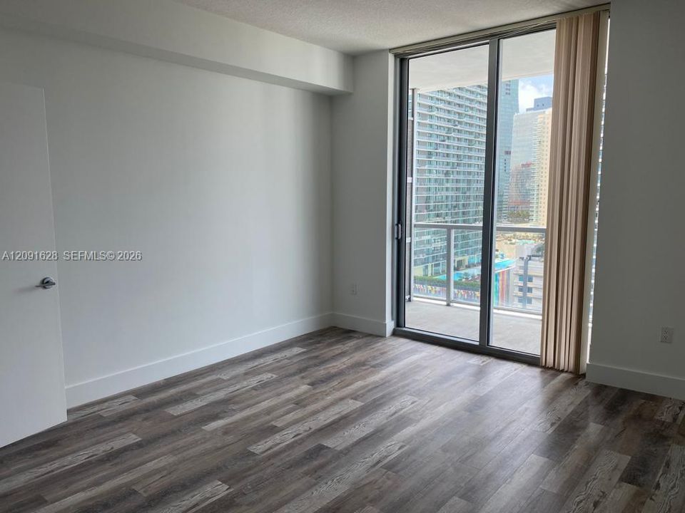 For Rent: $4,000 (2 beds, 2 baths, 1013 Square Feet)