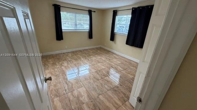For Rent: $1,700 (2 beds, 1 baths, 776 Square Feet)