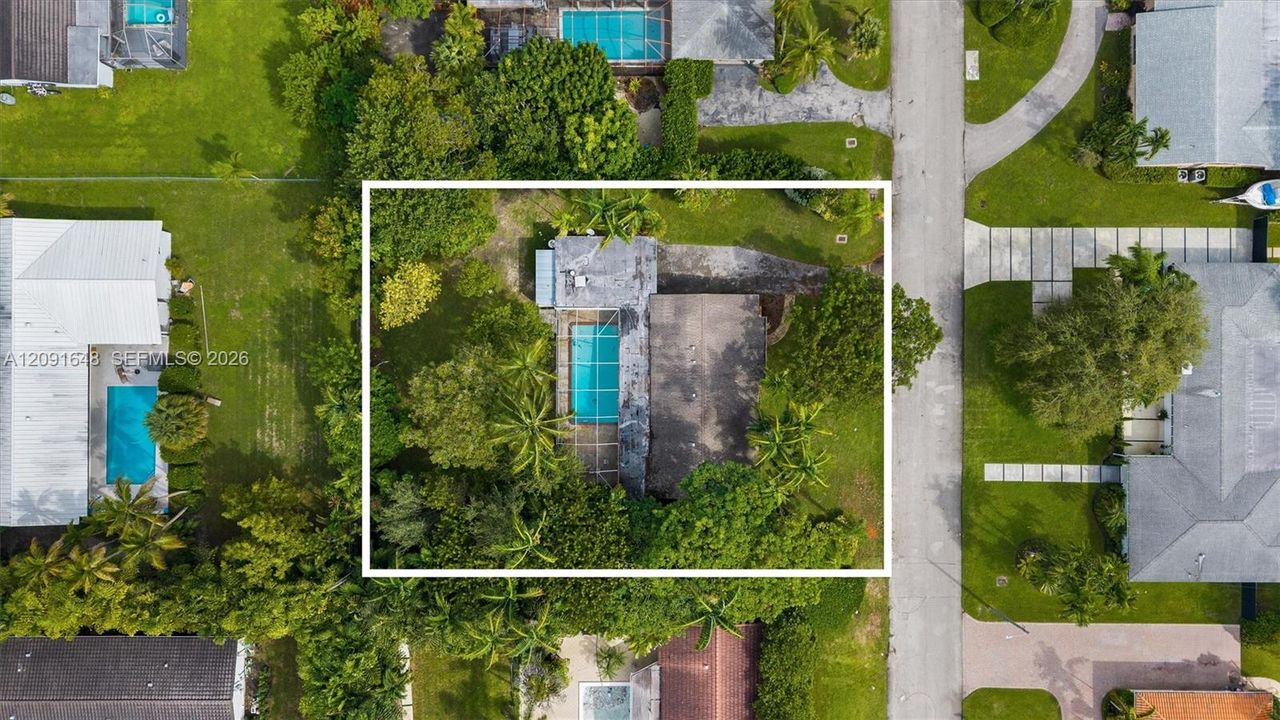 На продажу: $1,095,000 (3 спален, 2 ванн, 1569 Квадратных фут)
