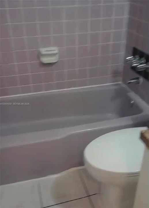 出租: $2,500 (2 贝兹, 1 浴室, 780 平方英尺)