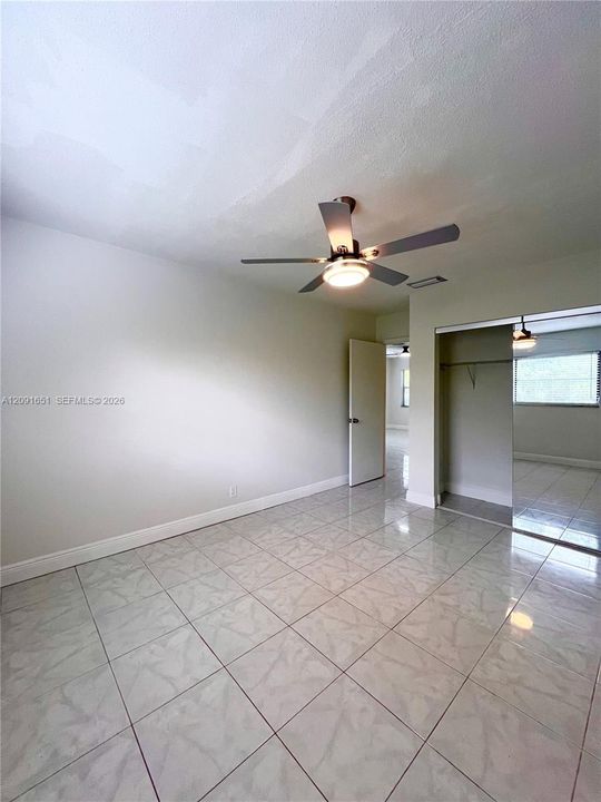 For Rent: $1,950 (2 beds, 1 baths, 750 Square Feet)