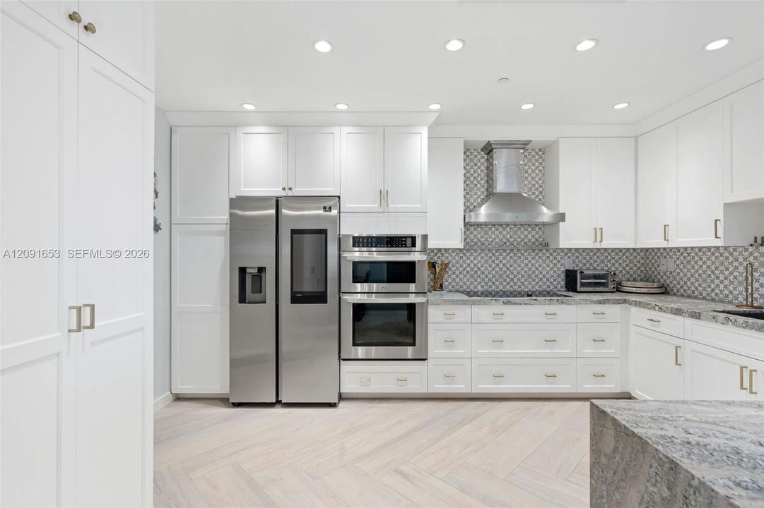 For Rent: $9,500 (2 beds, 2 baths, 1541 Square Feet)