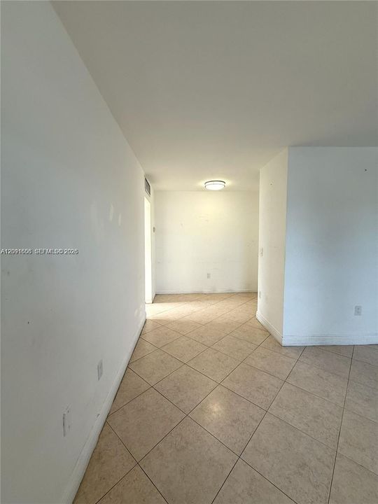 В аренду: $1,750 (1 спален, 1 ванн, 24060 Квадратных фут)