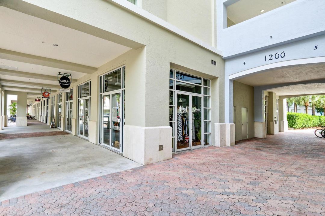 1200 Town Center Dr