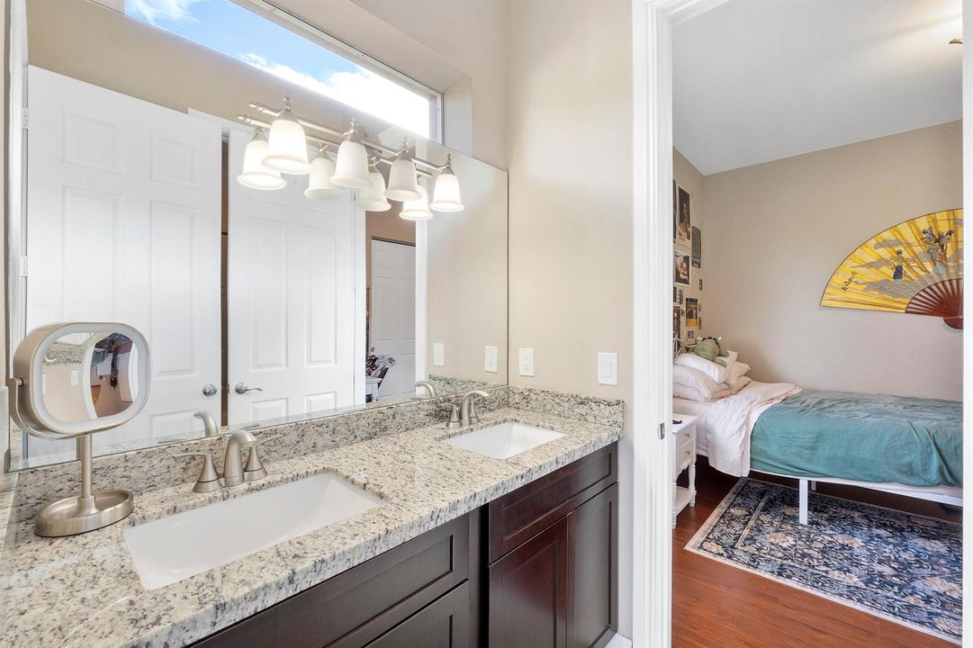 8031 NW 125th Terrace_032