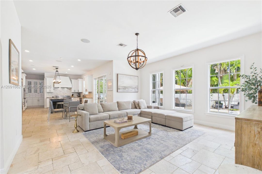 For Rent: $15,000 (5 beds, 4 baths, 4008 Square Feet)