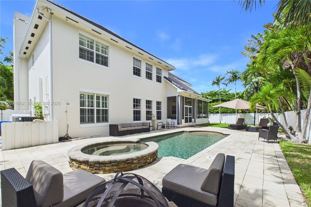 For Rent: $15,000 (5 beds, 4 baths, 4008 Square Feet)