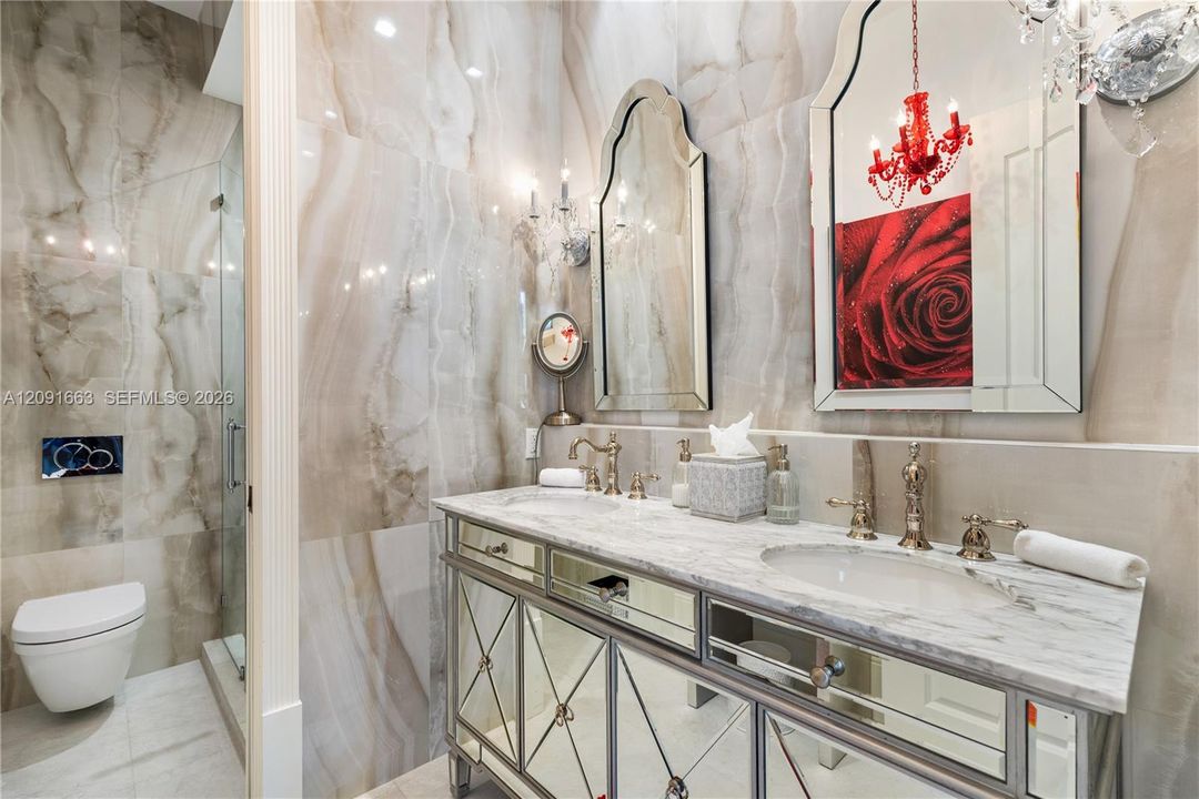For Sale: $24,995,000 (7 beds, 10 baths, 10182 Square Feet)