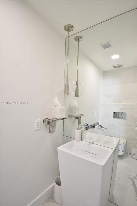 En Venta: $2,050,000 (4 camas, 3 baños, 3041 Pies cuadrados)