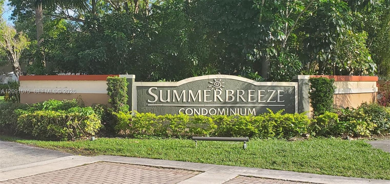 For Rent: $1,950 (2 beds, 2 baths, 1024 Square Feet)