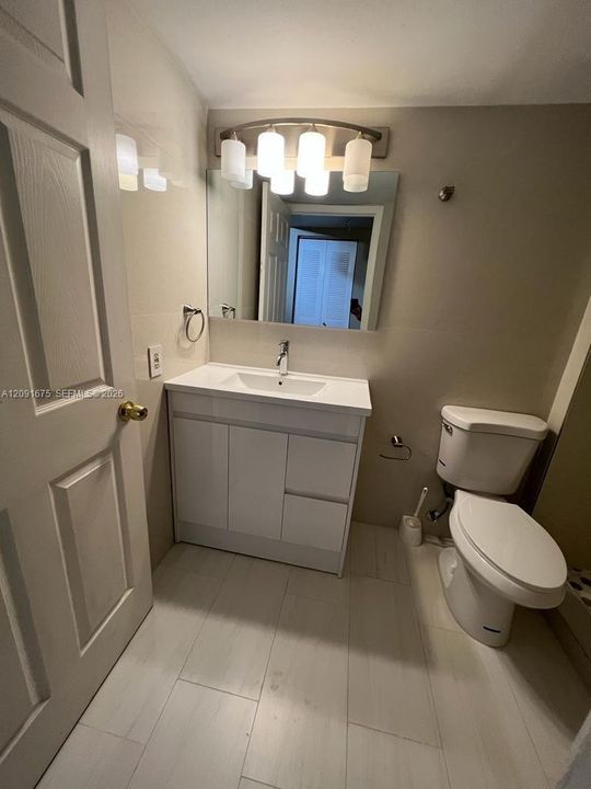 For Rent: $1,950 (2 beds, 2 baths, 1024 Square Feet)