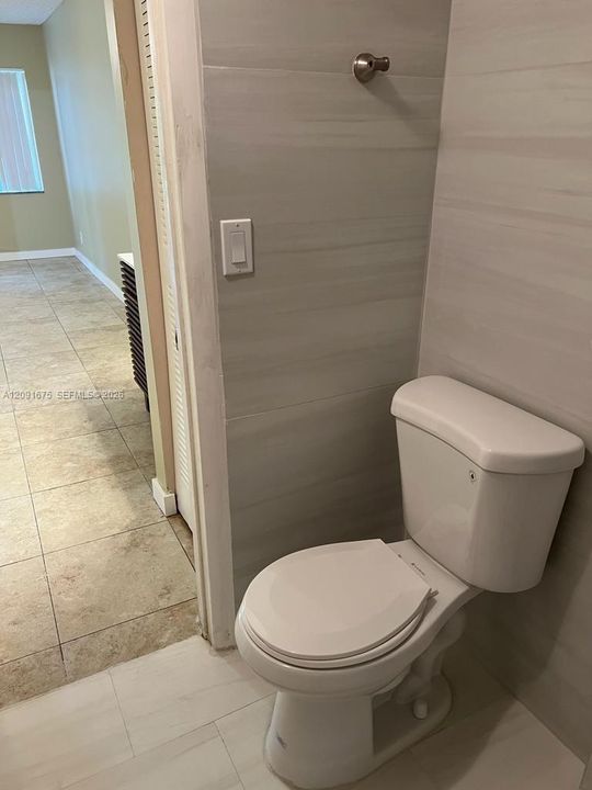 For Rent: $1,950 (2 beds, 2 baths, 1024 Square Feet)