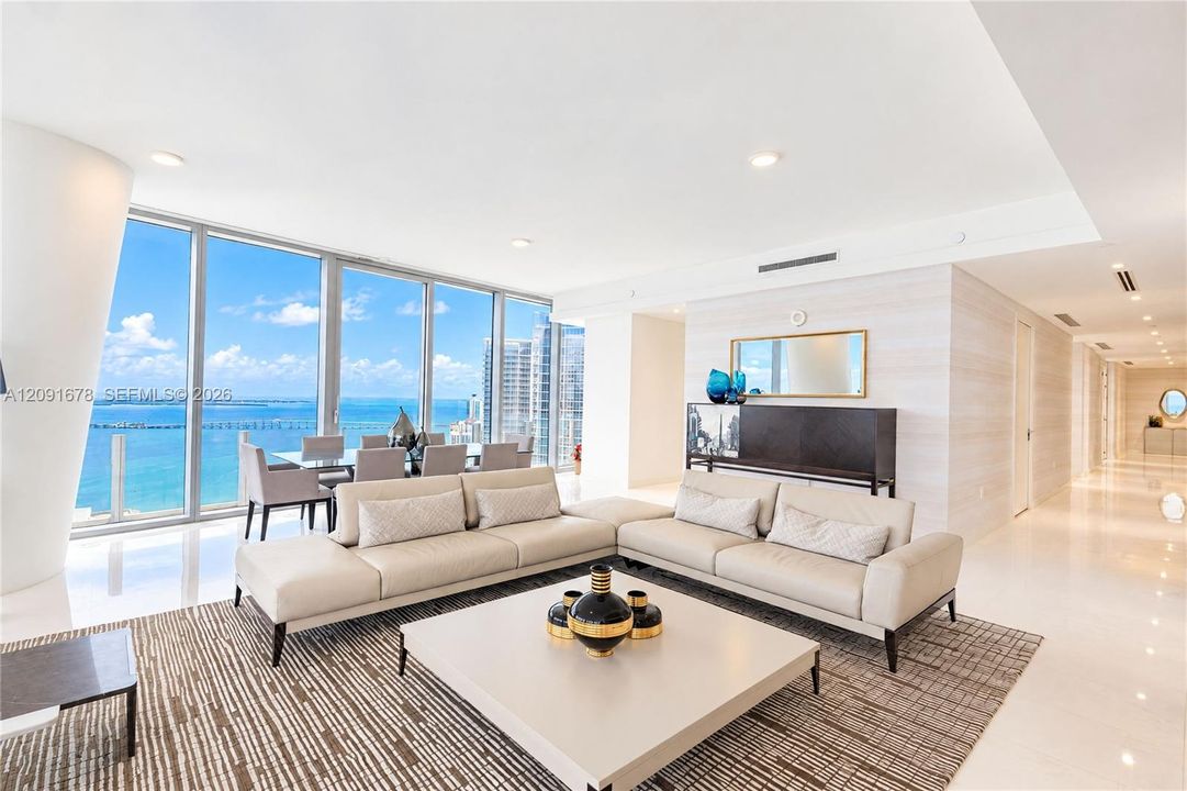 For Rent: $45,000 (5 beds, 5 baths, 3764 Square Feet)