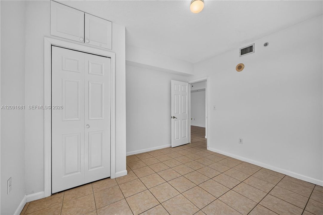En Venta: $320,000 (2 camas, 2 baños, 840 Pies cuadrados)