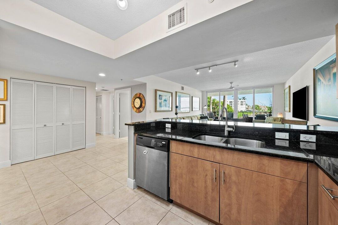 014-2700NFederalHighway-BoyntonBeach-FL-