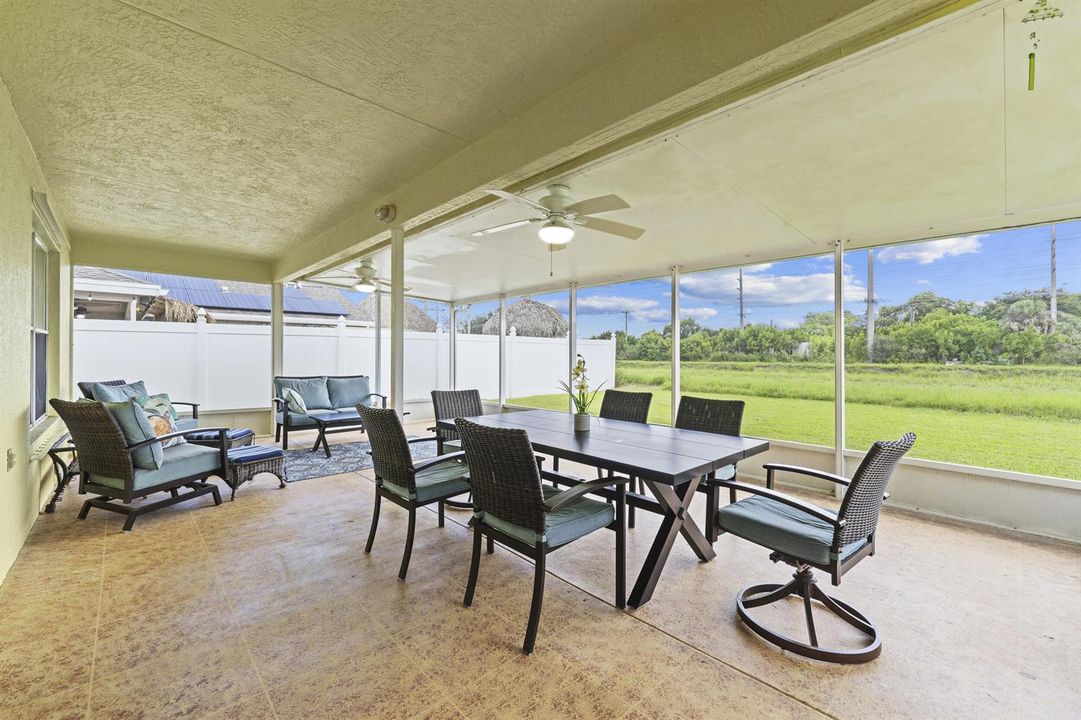 Covered & Screened in Large Patio