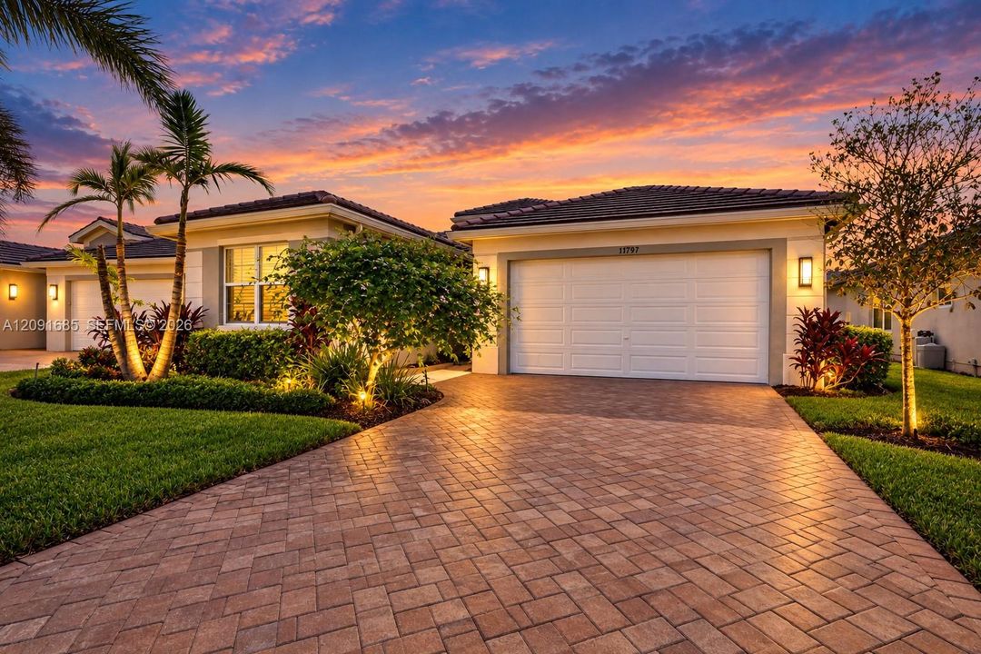 待售: $675,000 (4 贝兹, 3 浴室, 2352 平方英尺)
