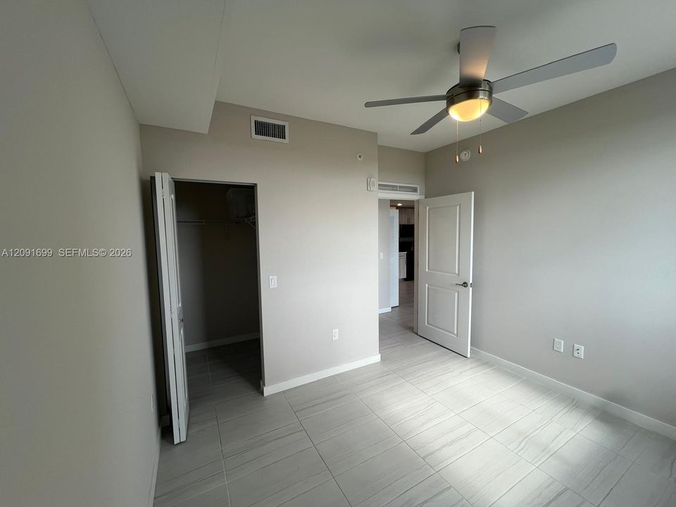 For Rent: $1,730 (2 beds, 2 baths, 896 Square Feet)