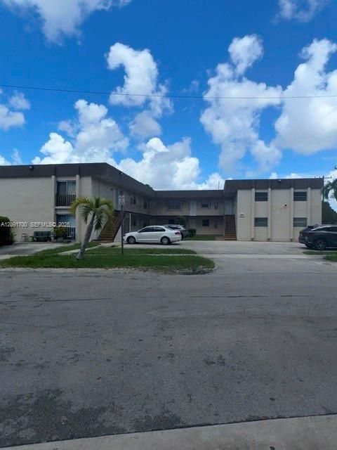 For Rent: $2,100 (2 beds, 1 baths, 0 Square Feet)