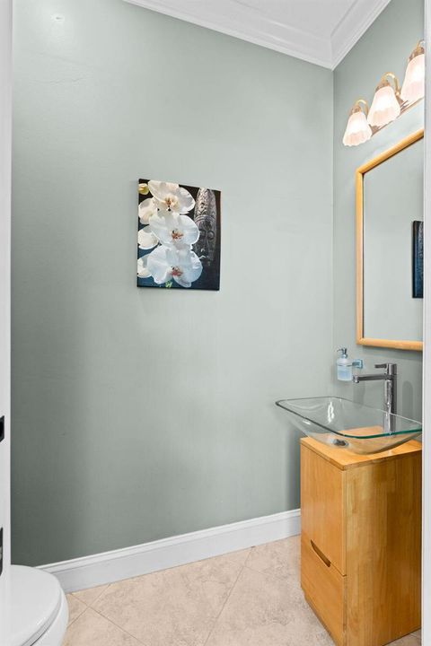 44-web-or-mls-A7408274