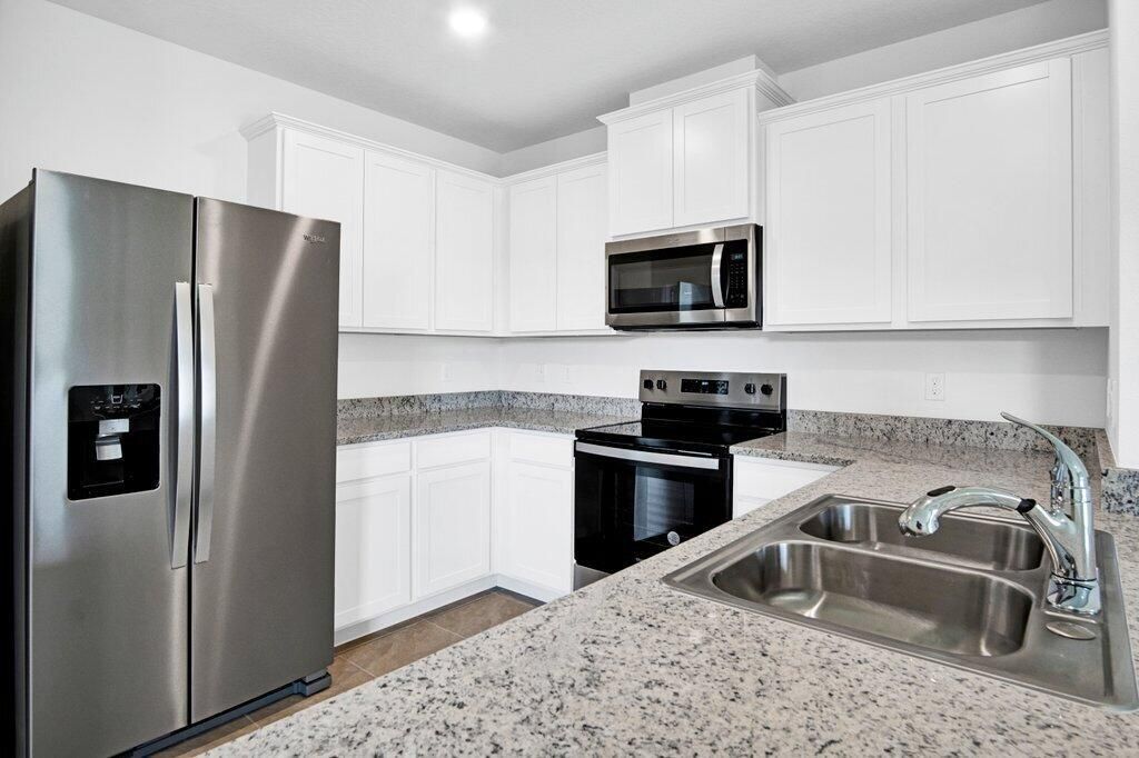 Kitchen 2.JPEG-SMALL