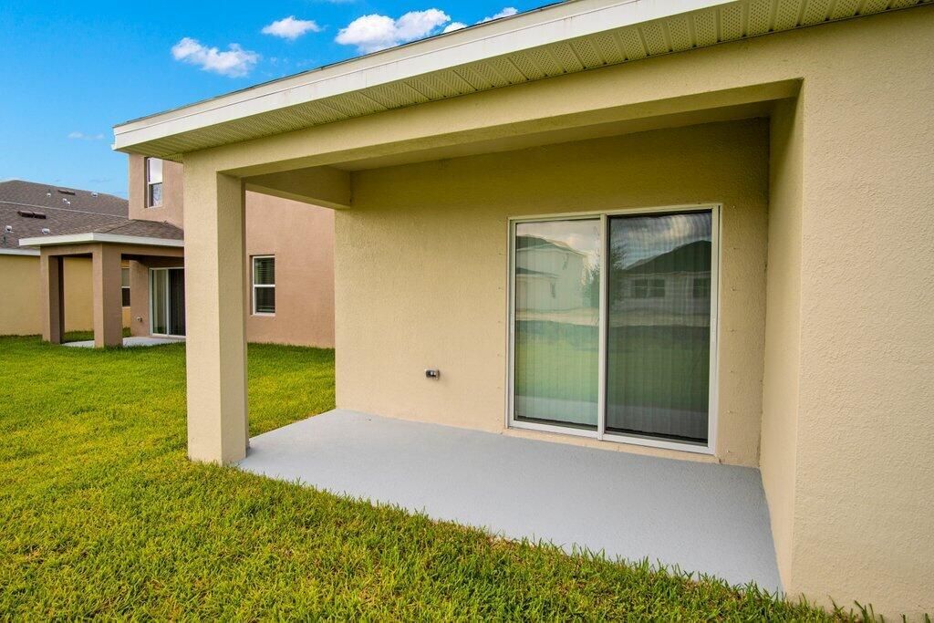 Patio R.jpg-SMALL