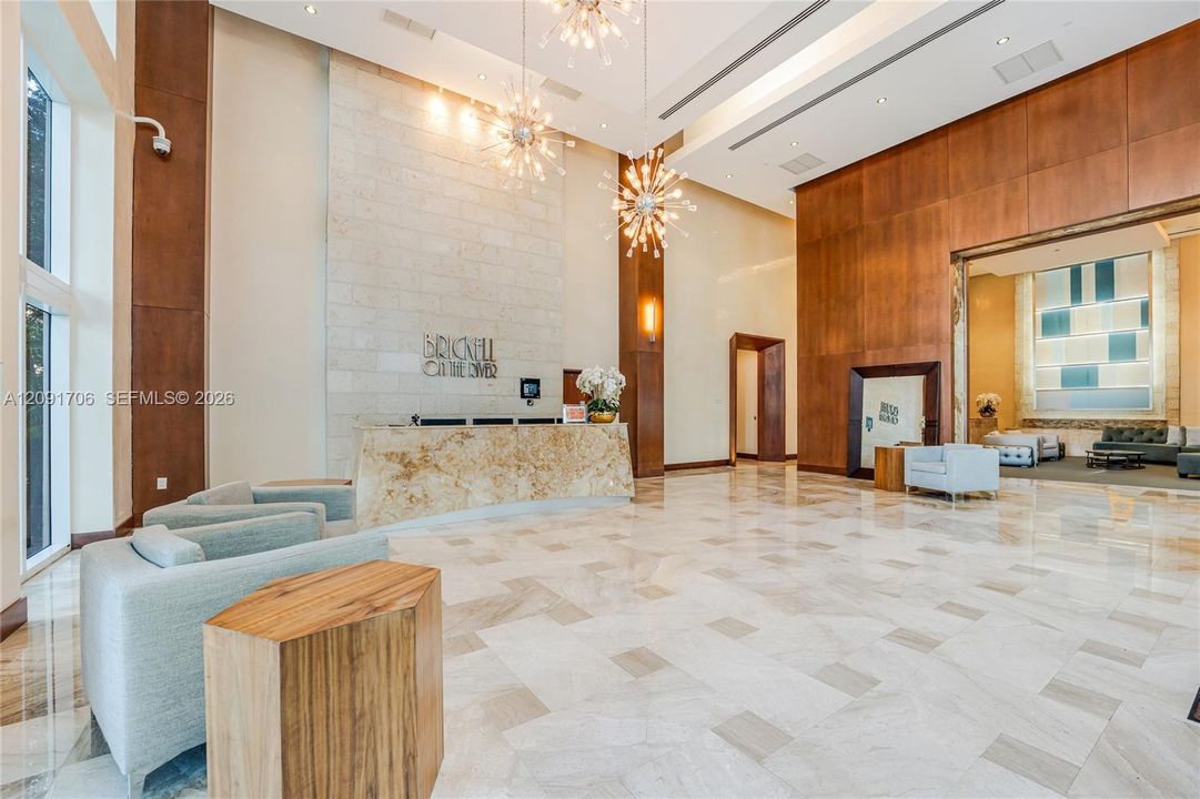 For Sale: $359,000 (1 beds, 1 baths, 775 Square Feet)