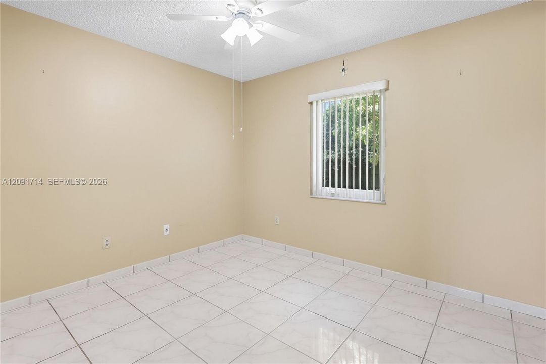 For Sale: $760,000 (3 beds, 2 baths, 1020 Square Feet)
