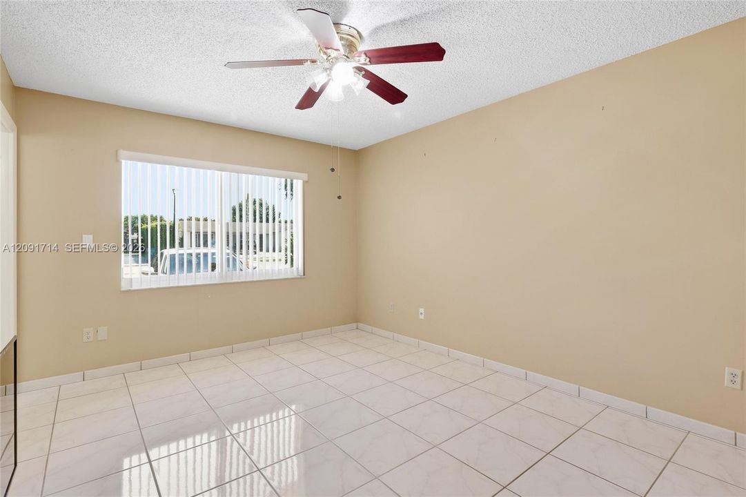 For Sale: $760,000 (3 beds, 2 baths, 1020 Square Feet)