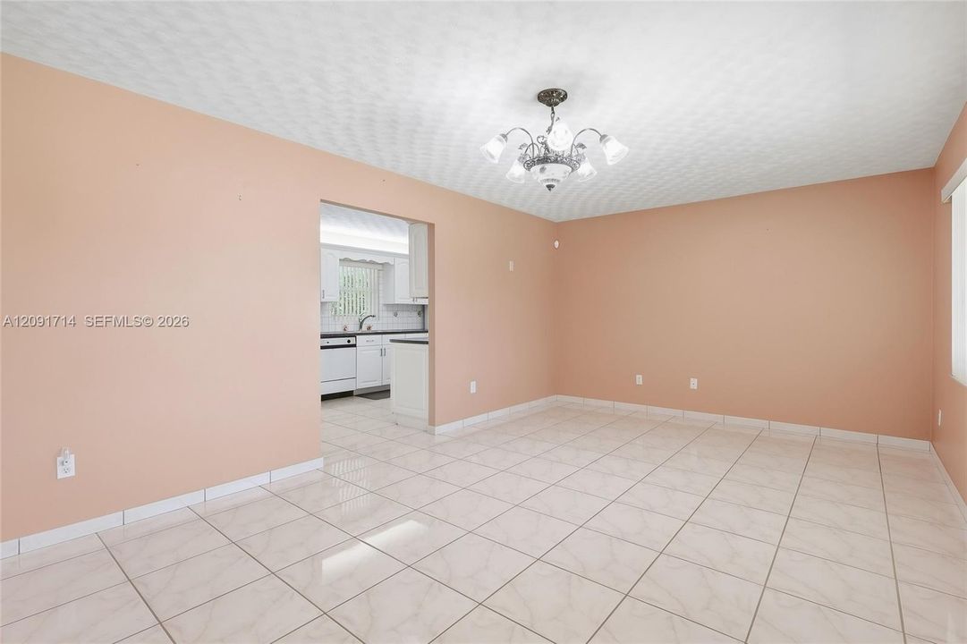 For Sale: $760,000 (3 beds, 2 baths, 1020 Square Feet)
