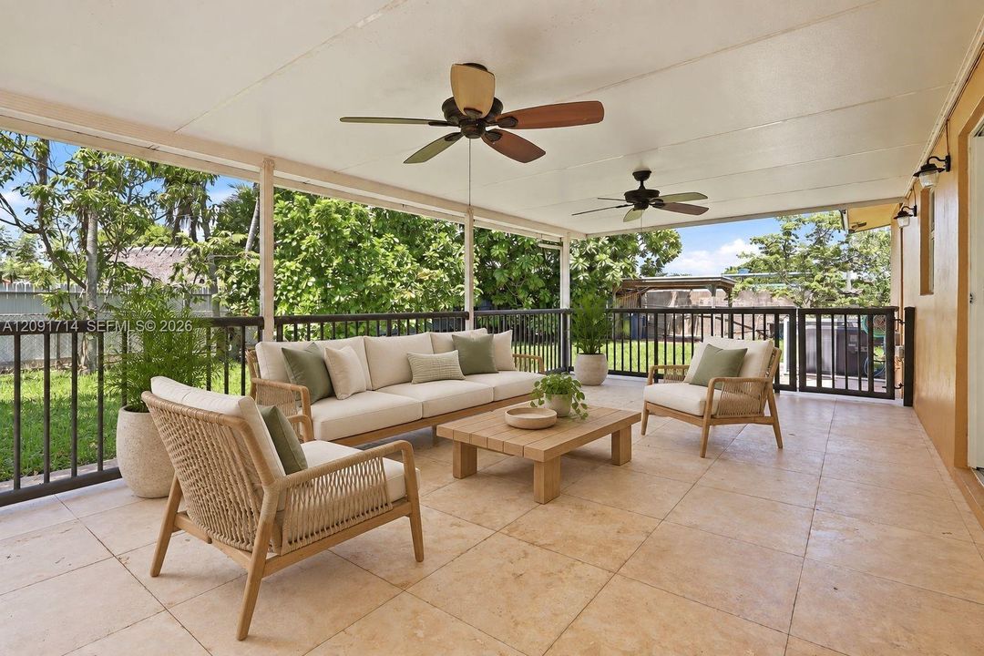 For Sale: $760,000 (3 beds, 2 baths, 1020 Square Feet)
