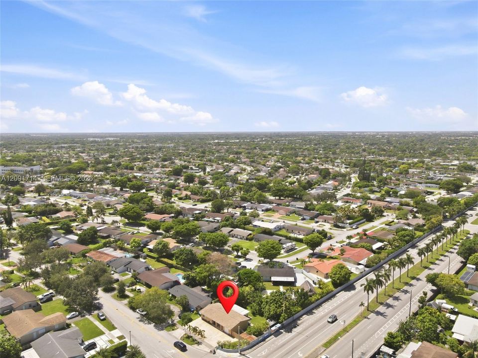 For Sale: $760,000 (3 beds, 2 baths, 1020 Square Feet)