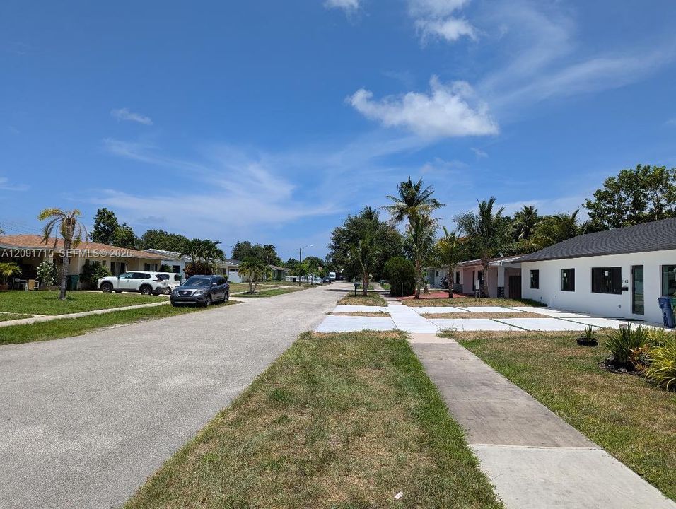 For Rent: $1,525 (1 beds, 1 baths, 2192 Square Feet)