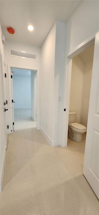 En Venta: $639,900 (4 camas, 3 baños, 2254 Pies cuadrados)