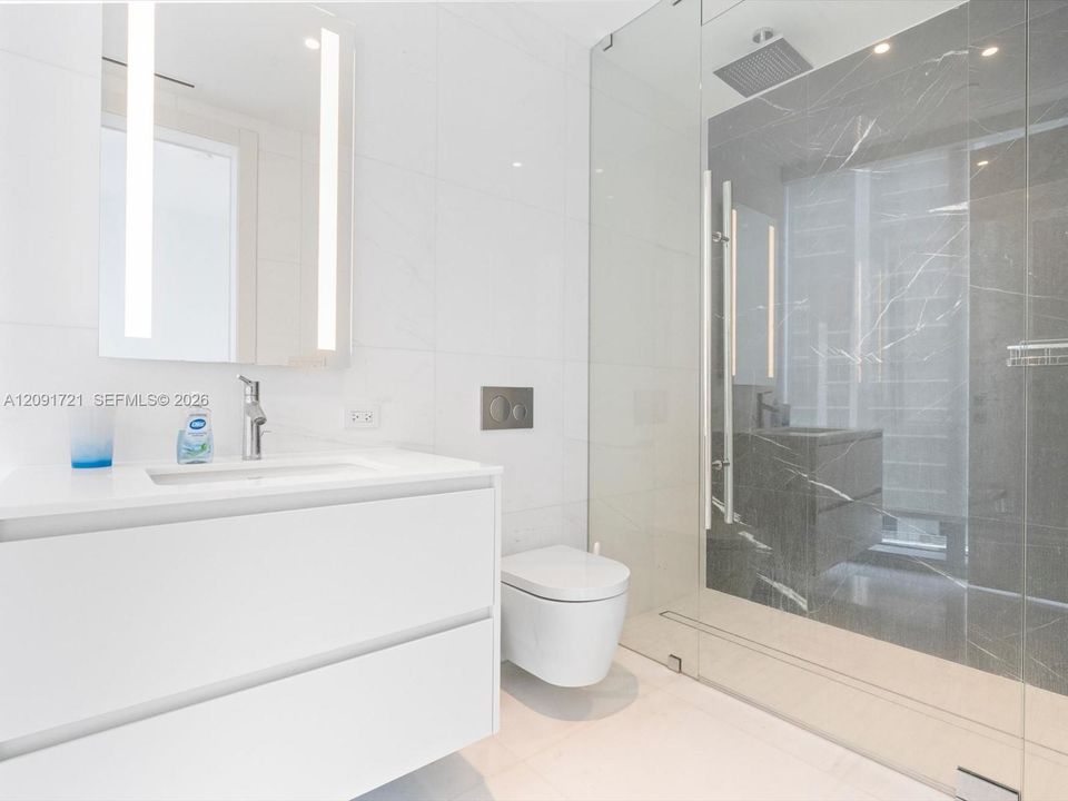 En Venta: $4,300,000 (4 camas, 5 baños, 3536 Pies cuadrados)